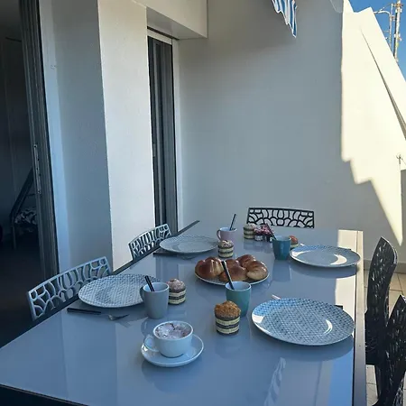 La Goelette Terrasse Proche Port Camargue Apartment Le Grau-du-Roi